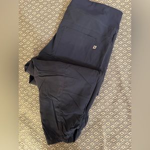 Mountain Hardwear Women’s Dynama Capris